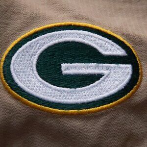 Green Bay Packers Khaki Cargo Shorts (M) SOFT!! 🏈